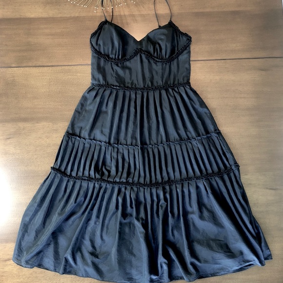 Ann Taylor Dresses & Skirts - Ann Taylor LOFT Silk Blend Tiered Midi Dress 6P